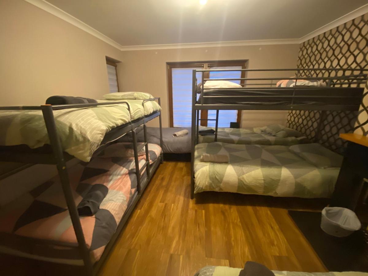 Dublin Airport Big Rooms With Bathroom Outside Room - Kitchen Only 7 Days Reservation Extérieur photo