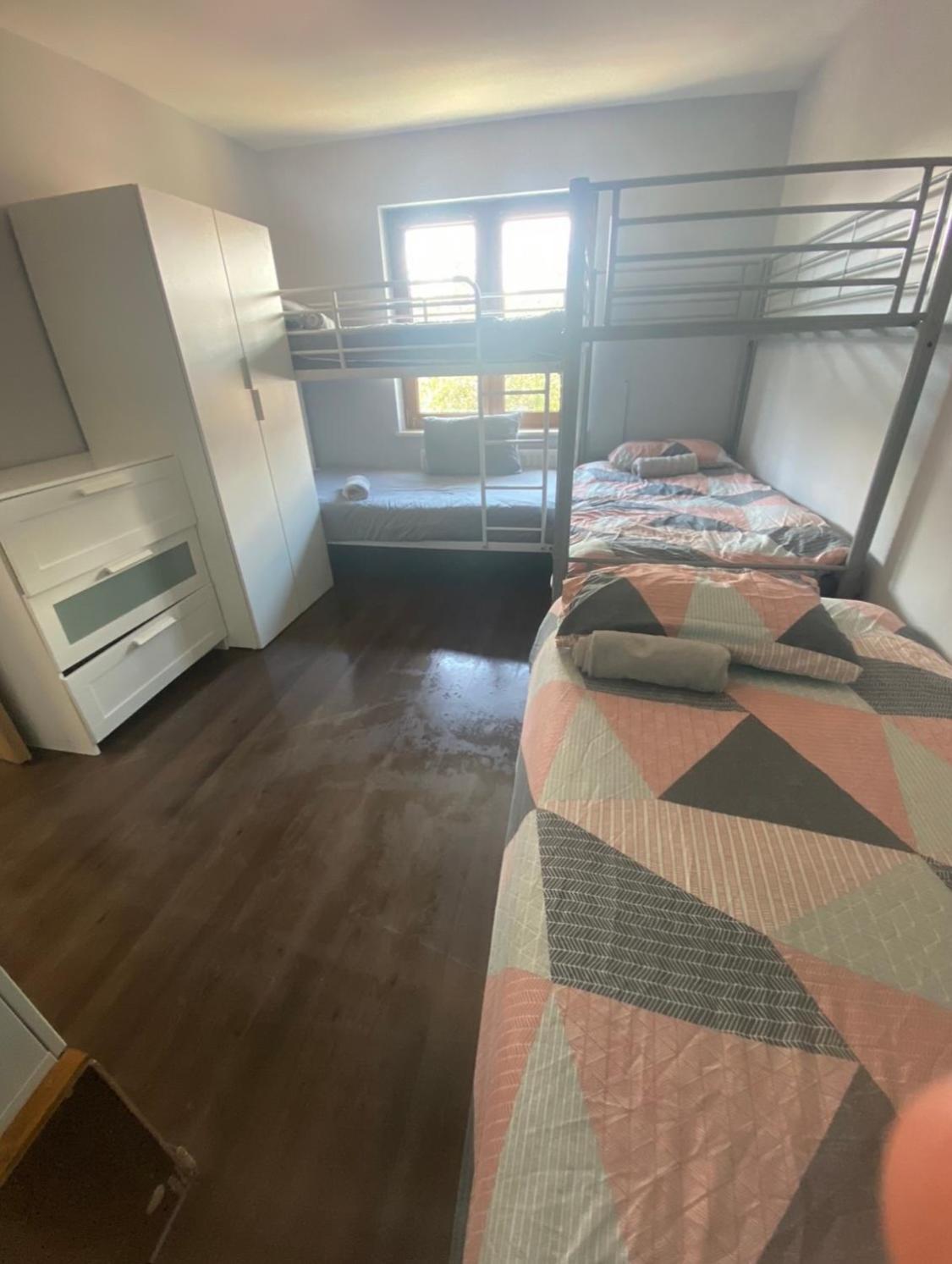 Dublin Airport Big Rooms With Bathroom Outside Room - Kitchen Only 7 Days Reservation Extérieur photo